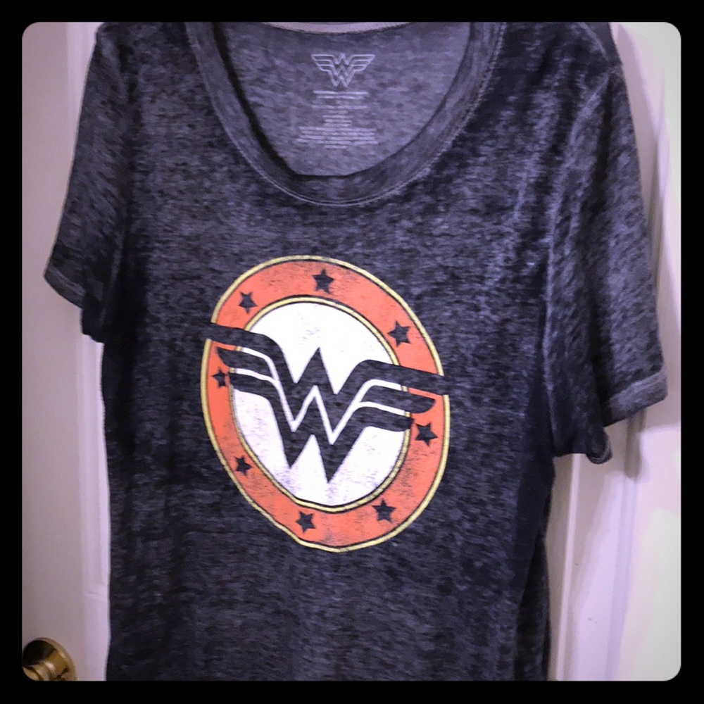 Wonder Woman burnout tee jrs sz xl!!